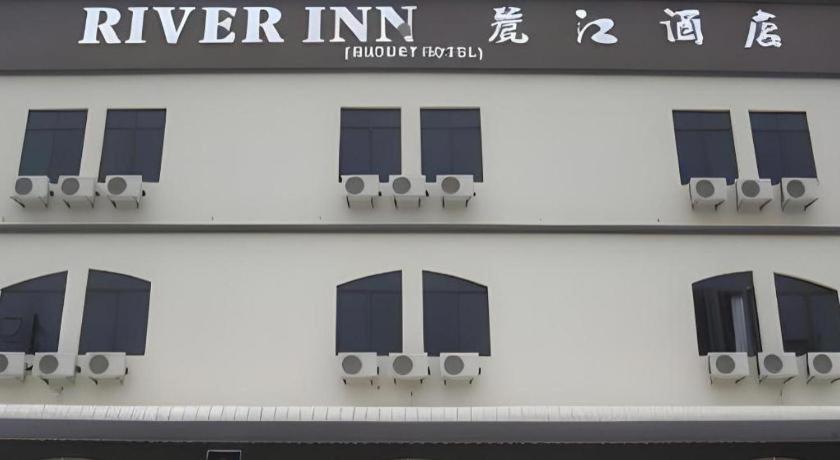 Oyo 301 River Inn Hotel Butterworth Exterior photo