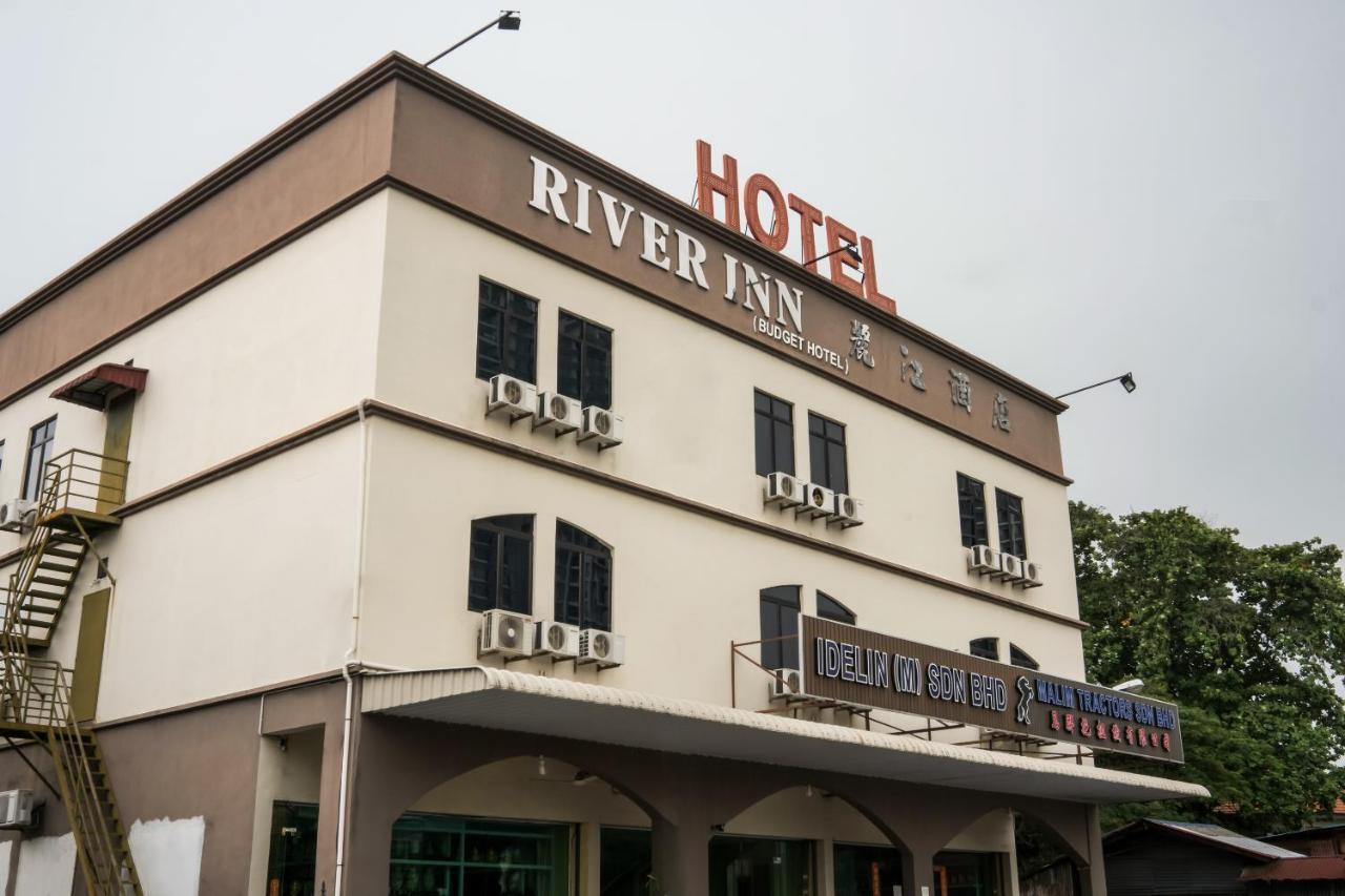 Oyo 301 River Inn Hotel Butterworth Exterior photo