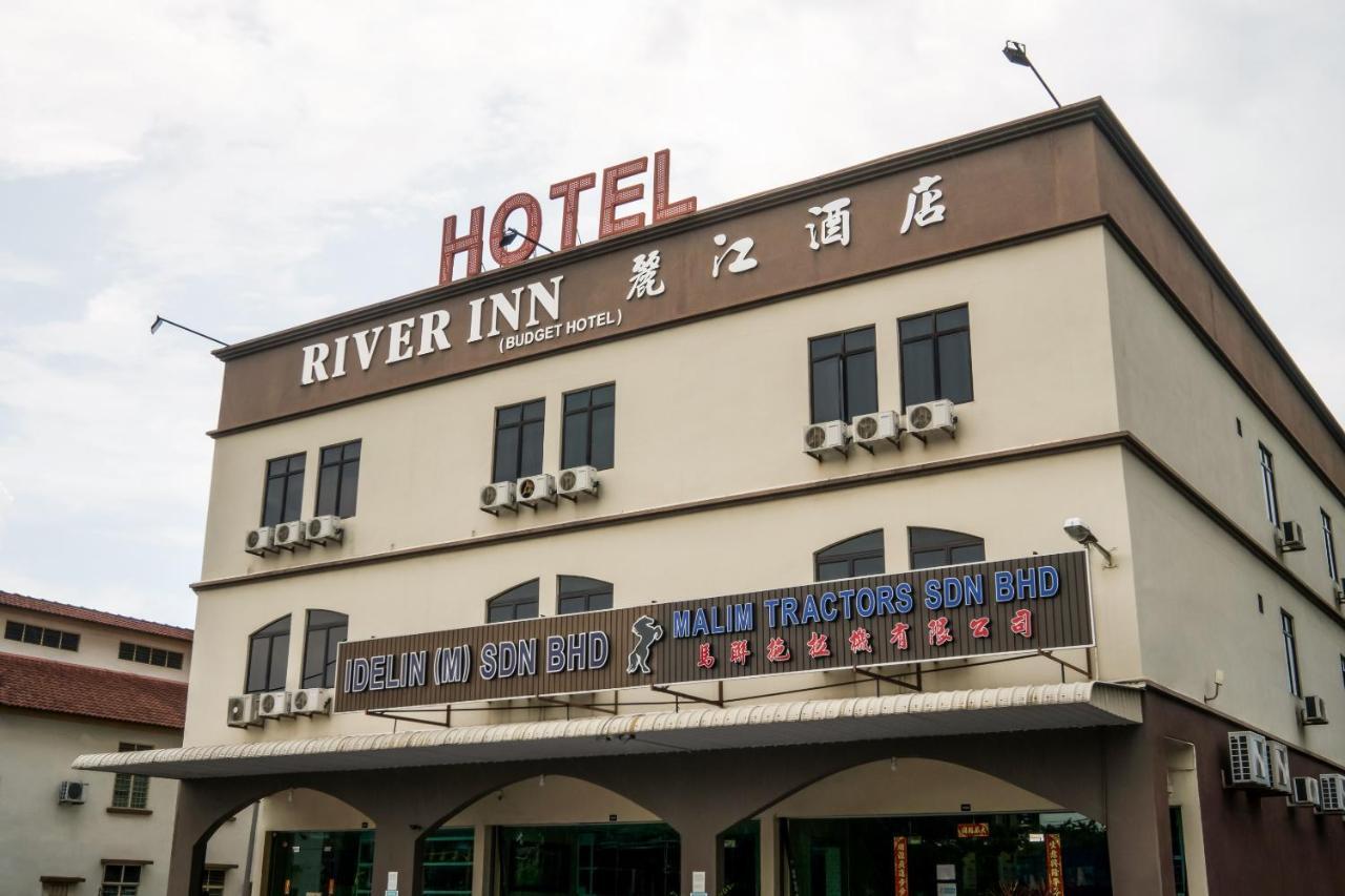 Oyo 301 River Inn Hotel Butterworth Exterior photo